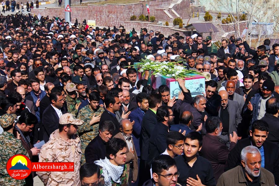 بدرقه باشکوه کبوتران بی‌نشان دفاع مقدس در بام تهران/ پیکر مطهر ۲ شهید گمنام در دماوند آرام گرفت