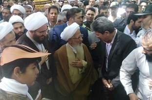 مسلمانان جهان باید دشمن شناس باشند/ ایران با پرتاب موشک اقتدار خود را نشان جهانیان داد