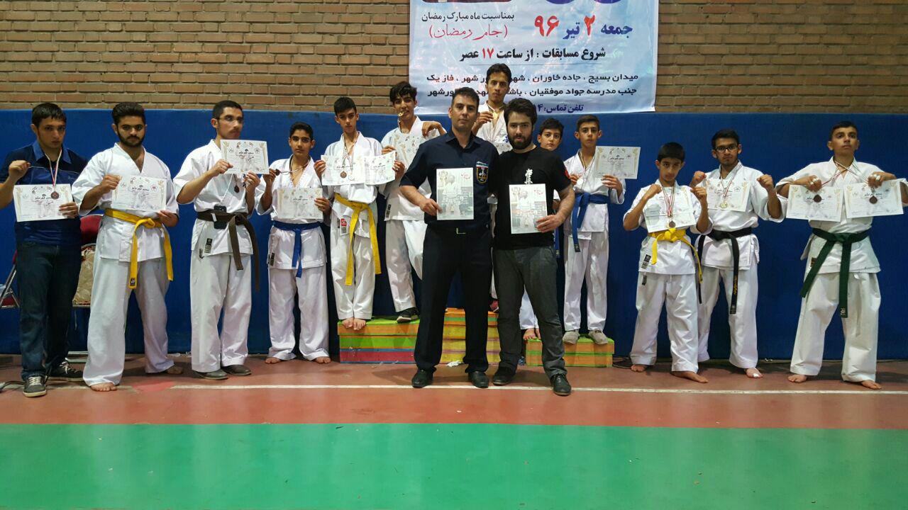 تیم کیوکوشین کاراته دماوند در استان تهران سوم شد+ تصاویر