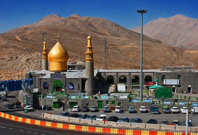 بازخوانی ادعای قدیمی مازنی‌ها درباره آستان امامزاده هاشم(ع) دماوند/ امامزاده هاشم(ع)؛ ۱۱ قرن میعادگاه معنوی دماوندی‌ها