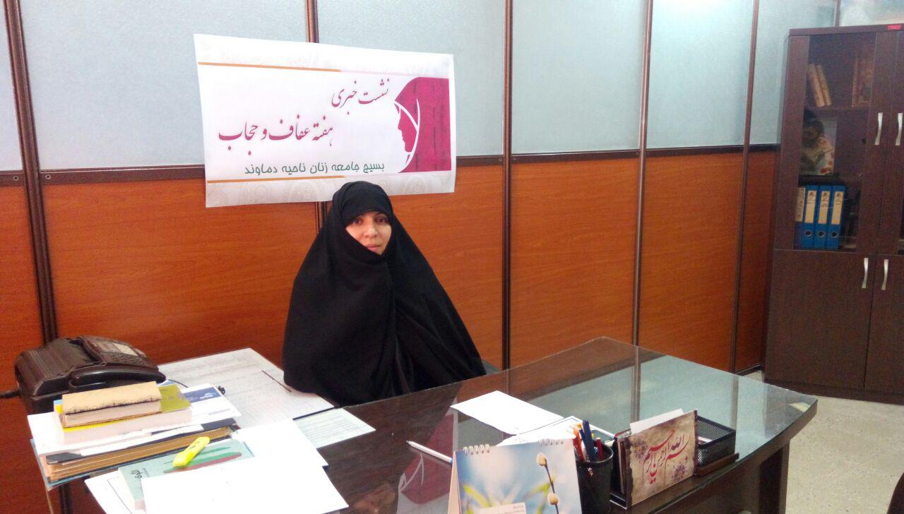 اجناس ایرانی اسلامی و با اصالت در ویترین مغازه‌ها جای گیرد