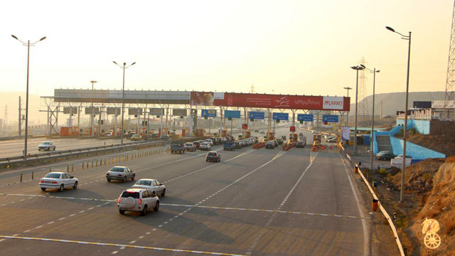 عوارض آزادراه تهران ـ پردیس ۴۵۰۰ تومان شد/ تخفیف ۲۰ درصدی برای تردد در لاین الکترونیکی