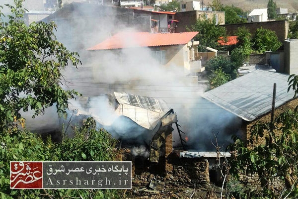 مهار آتش‌سوزی خانه متروکه در دماوند/ سقف خانه فرو ریخت
