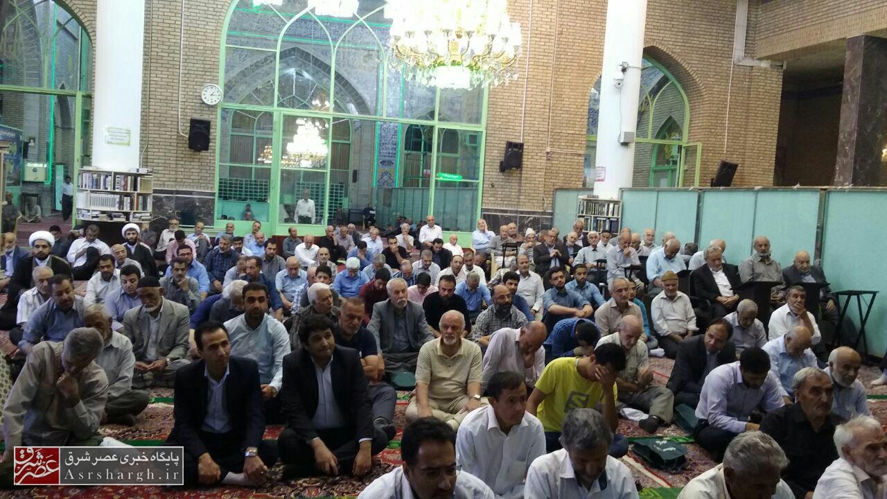 جامعه با وجود دانشمندان اخلاق و انسانیت را حفظ می‌کند/ دانشگاهیان پاسدار میراث علمی جامعه هستند