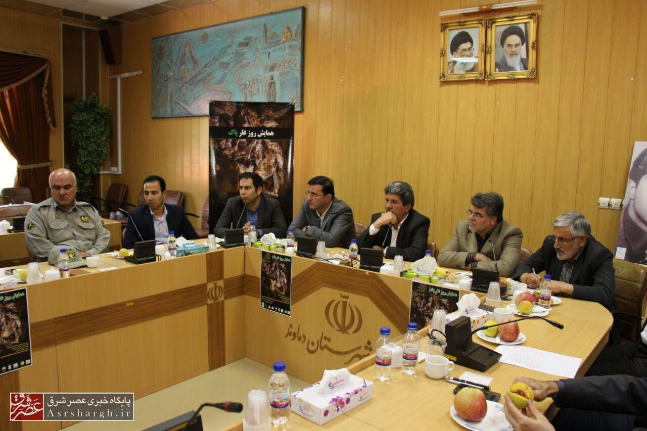 زیرساخت‌های گردشگری دماوند با کمبود مواجه است/ طرح جامع گردشگری در دماوند تدوین شود