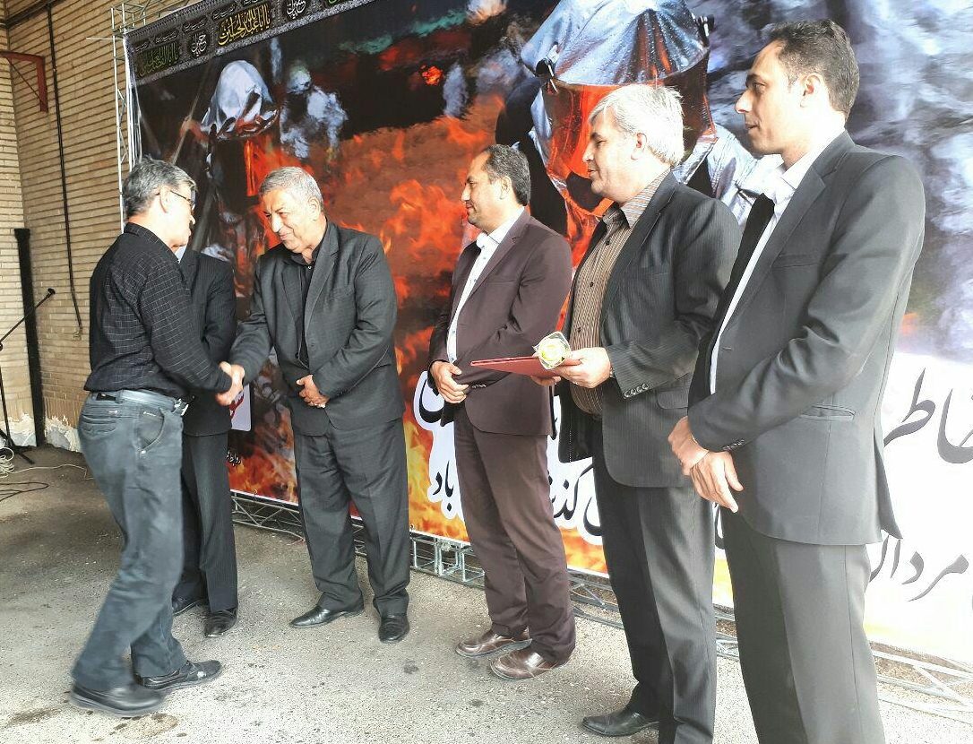 ۲۲ آتش‌نشان تلاشگر شهر دماوند تجلیل شدند/ کاهش ۲۰ درصدی حوادث در دماوند/ احداث ایستگاه آتش‌نشانی در گیلاوند ضروری است+ تصاویر