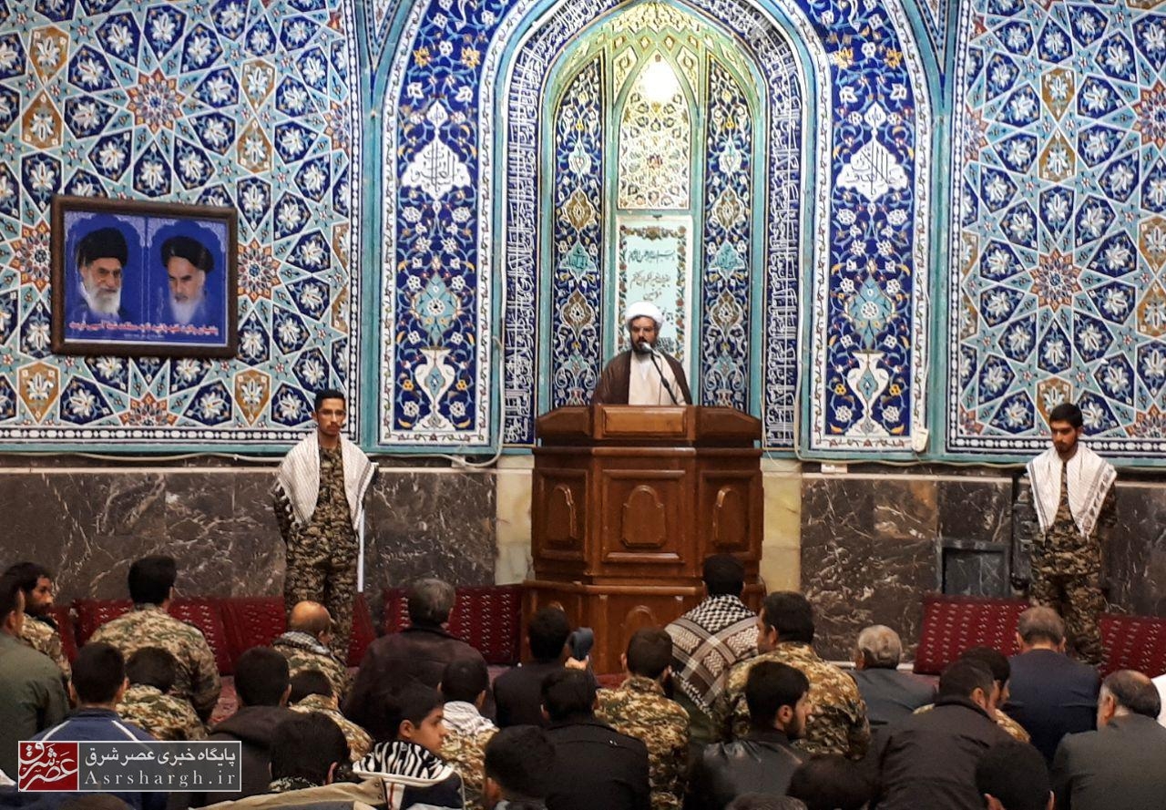 بسیجیان با بی‌عدالتی و فسادهای جامعه مبارزه کنند/ غده سرطانی داعش با روحیه بسیجی از بین رفت