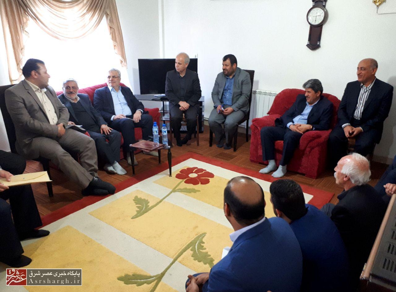 آمادگی واگذاری زمین برای احداث درمانگاه تأمین اجتماعی در رودهن/ ۲۰۰ هزار بیمهشده تأمین اجتماعی در شرق تهران وجود دارد