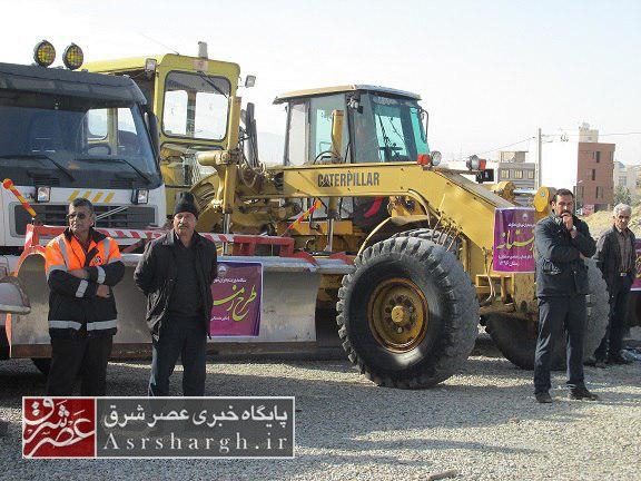 آمادگی ۸۰ دستگاه و ۶۰ نیرو برای برف‌روبی در دماوند/ ذخیره‌سازی بیش از ۲۰۰۰ تن نمک برای برف‌روبی معابر دماوند