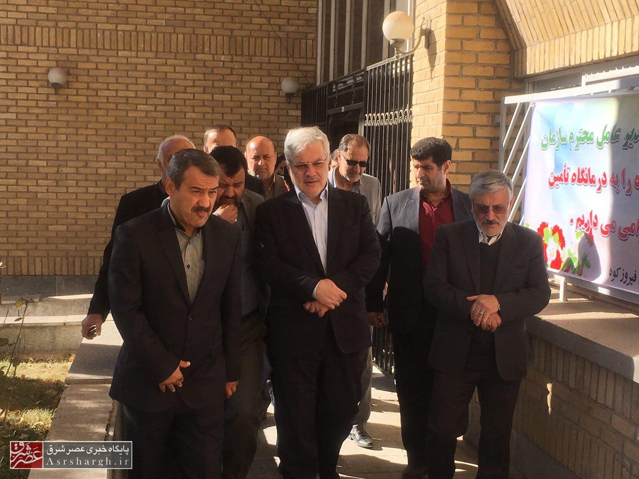 تأمین نیروی تخصصی و تجهیزات اداری تأمین اجتماعی در فیروزکوه/ نیازهای درمانی و نقدینگی پزشکان فیروزکوه تأمین می‌شود