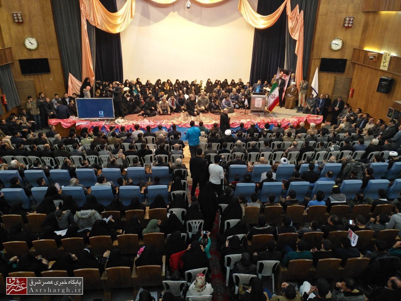 برگزاری همایش «یاوران انقلاب» در رودهن/ فعالان سیاسی و انقلابی رودهن تجلیل شدند+تصاویر