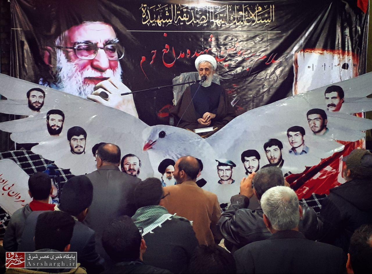 برگزاری سی و یکمین یادواره ۱۱ شهید روستای گرمابسرد دماوند/ آیت‌الله صدیقی: اهالی گرمابسرد با ایثارگری‌های خود هنوز از گاز و آب شرب محروم هستند+ عکس و فیلم