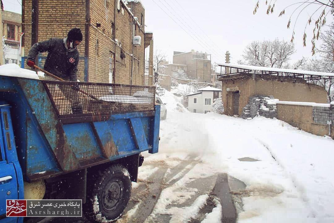 جادههای کیلان باز هستند/ انجام عملیات برفروبی معابر کیلان و جاده صالحآباد/ شهروندان از تردد غیرضروری پرهیز کنند