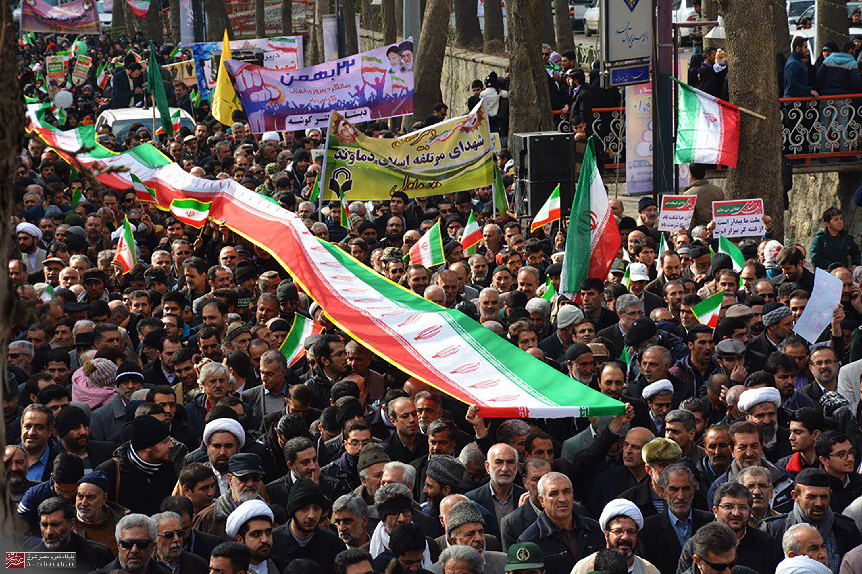خلق حماسه دماوندی‌ها در جشن ۴۰ سالگی انقلاب/ ۲۲ بهمن تماشایی در شهرستان دماوند+ گزارش تصویری