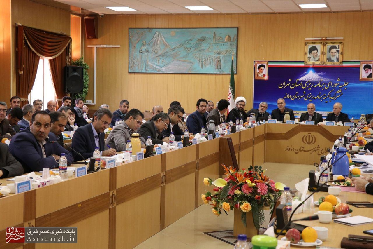 حق دماوند با وجود فاصله ۴۰ کیلومتری از پایتخت داده نشده است/ بهداشت و درمان دماوند مشکلات جدی دارد