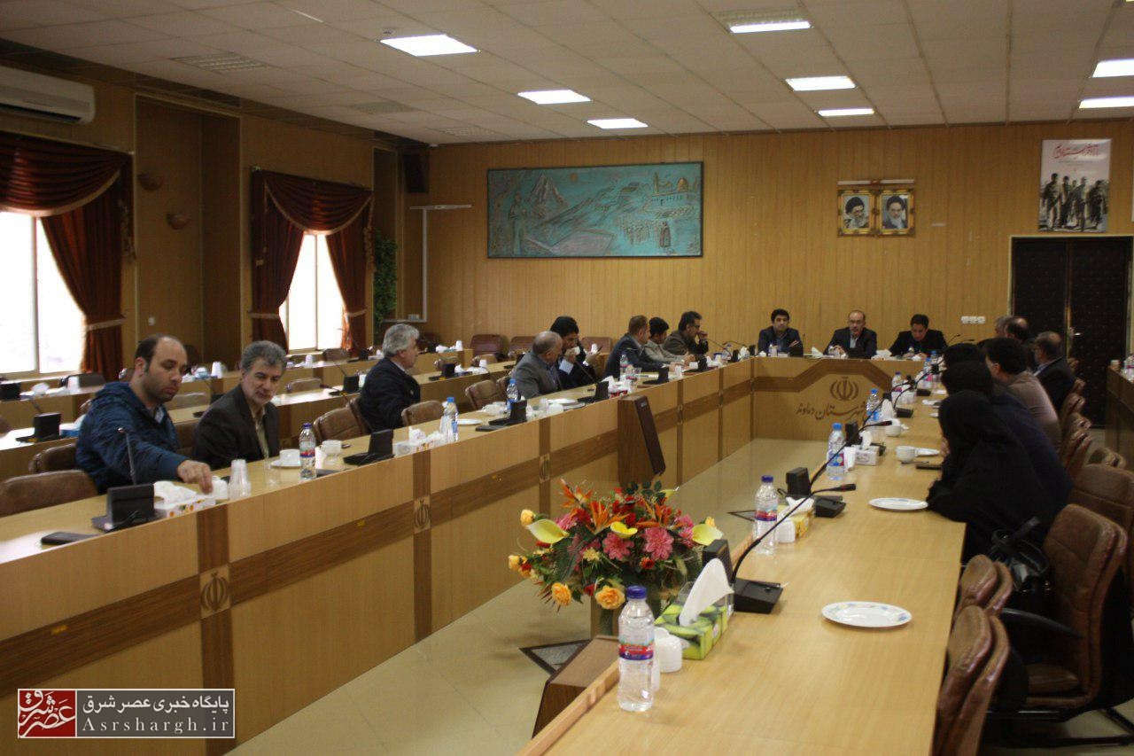 پیگیری مناسب‌سازی در ادارات شهرستان دماوند/ لزوم استفاده معلولان، جانبازان و سالمندان از خدمات شهری در دماوند