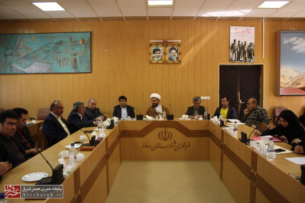 برگزاری نشست شورای مشارکتهای مردمی در دماوند/ بینیاز: کمکیرسانی به مستضعفان وظیفه انسانی است