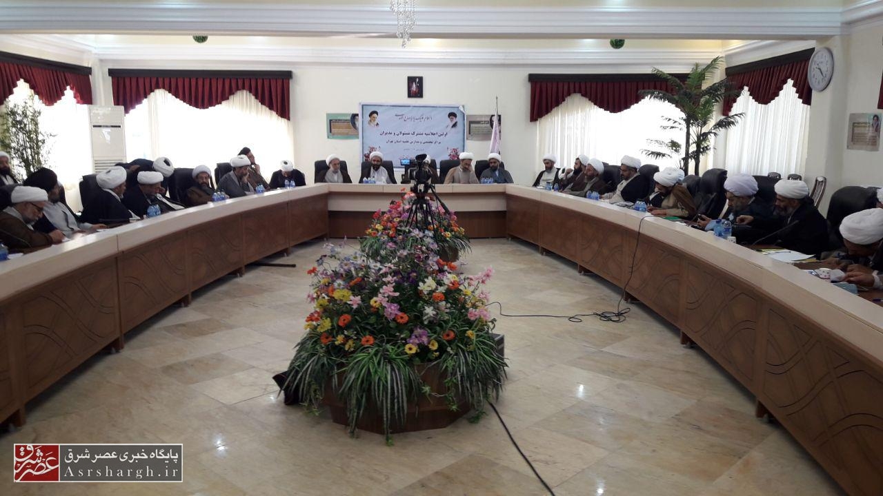 حوزه علمیه دماوند با ۳۵ سال قدمت نیاز به تعمیرات اساسی دارد/ طلاب در فضای مجازی فعالیت گستردهای را آغاز کنند