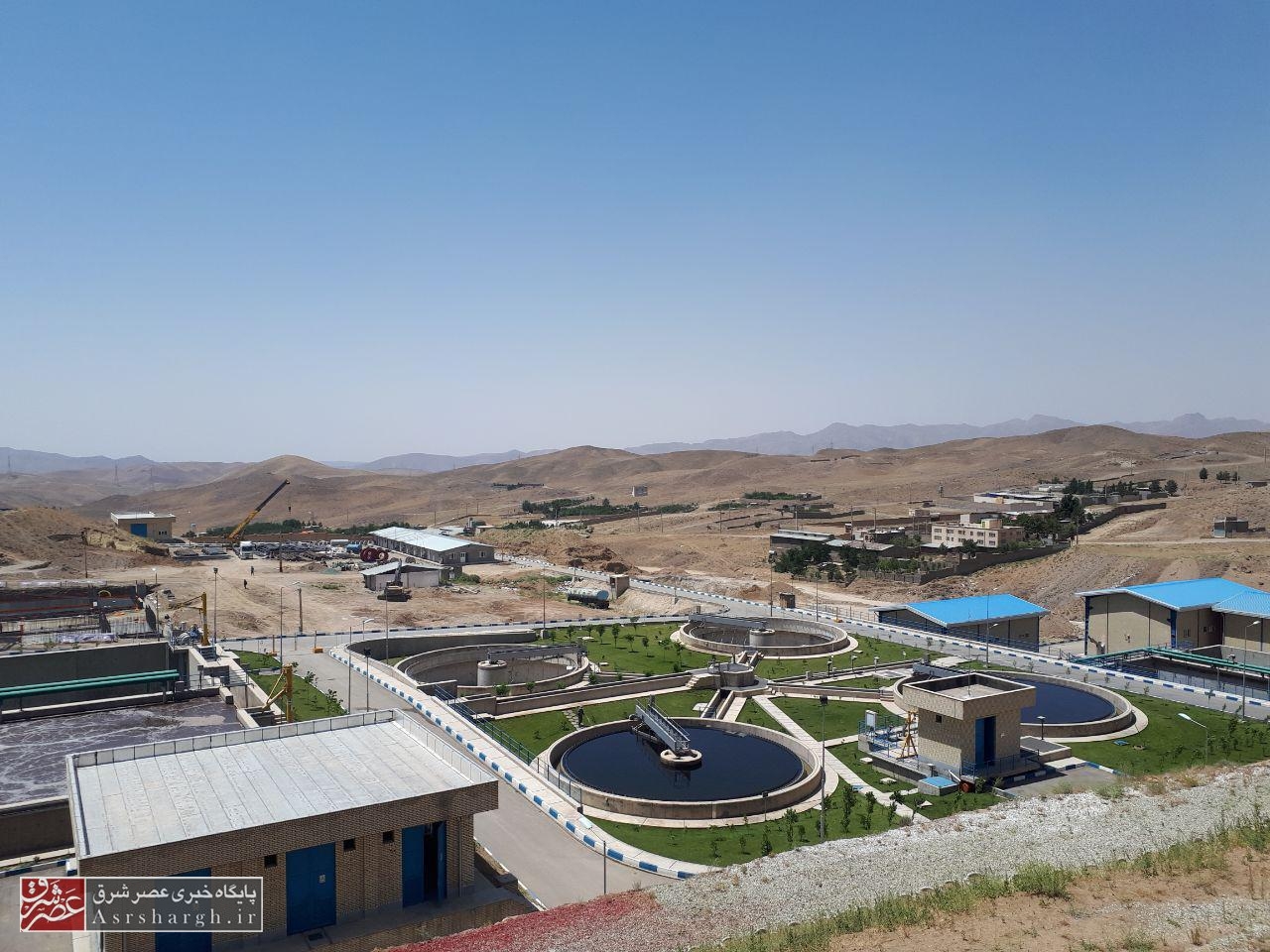 بازدید خبرنگاران شرق استان تهران از تصفیه‌خانه آب و فاضلاب پردیس+ تصاویر