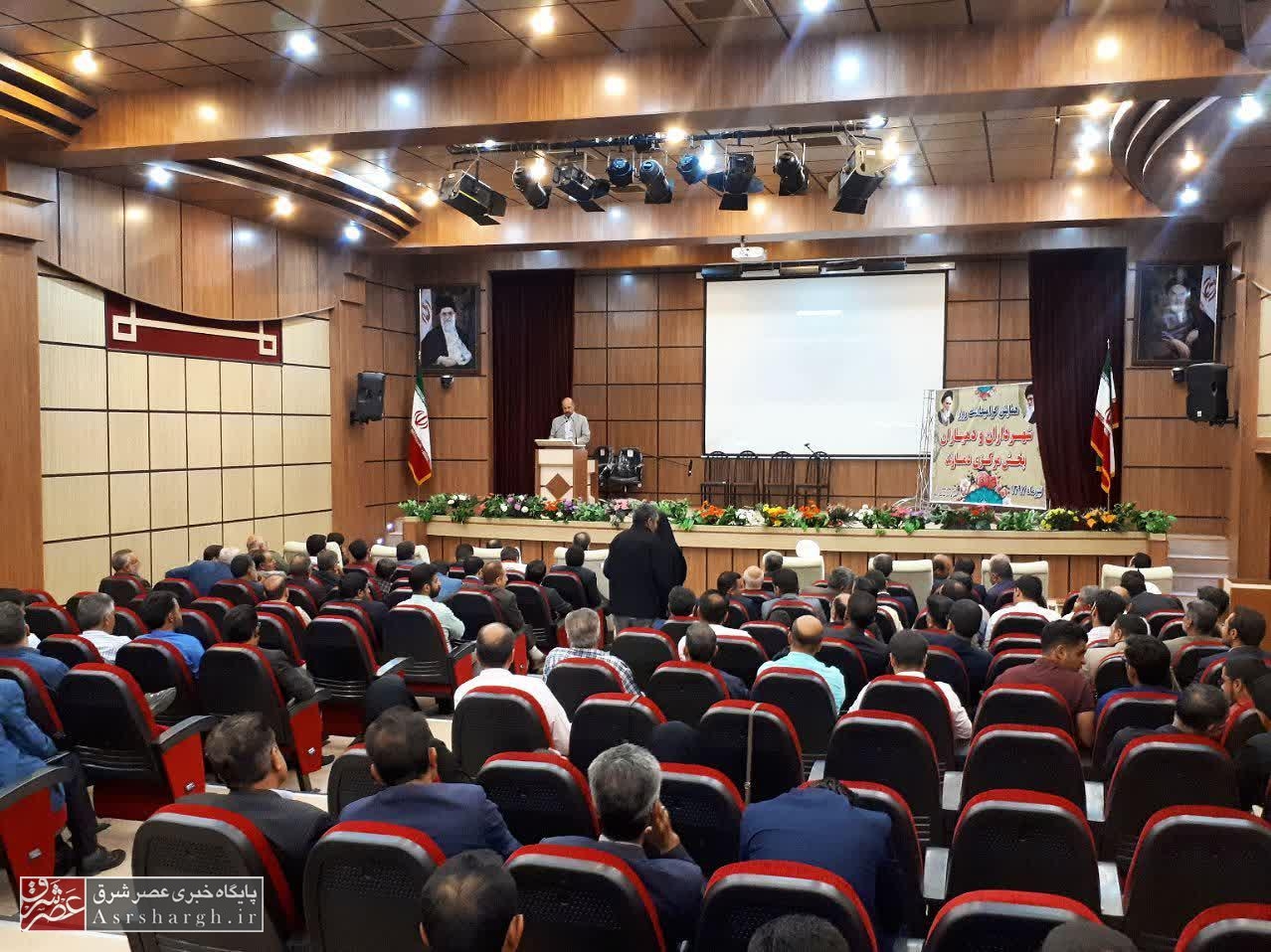 برگزاری همایش گرامیداشت روز شهرداران و دهیاران در دماوند/ لزوم پیشگیری از ایجاد مشکلات در شهرها و روستاهای دماوند+ تصاویر