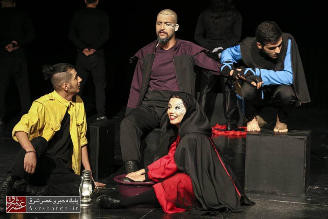 همتی: گروه نمایشی «غده» بیوقفه برای موفقیت در استان تهران تلاش کرد/ «غده» برای درخشش در جشنواره فجر نیاز به حمایت دارد+ تصاویر