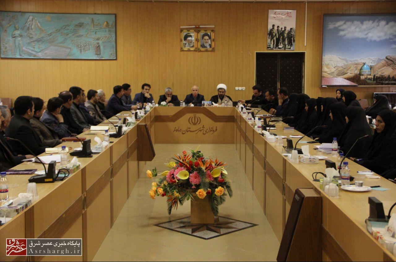 صفری: رفع مشکلات مشارکت مدیران مدارس را می‌طلبد/ مدیران مدارس نقش کلیدی در جلوگیری از آسیب‌های اجتماعی دارند+ تصاویر