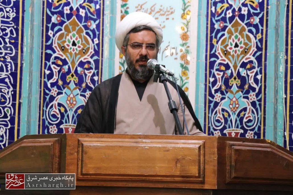 پیام عاشورا ایستادگی برابر ظلم و استکبار است/ هدف دشمن تضعیف اصول انقلابی ماست