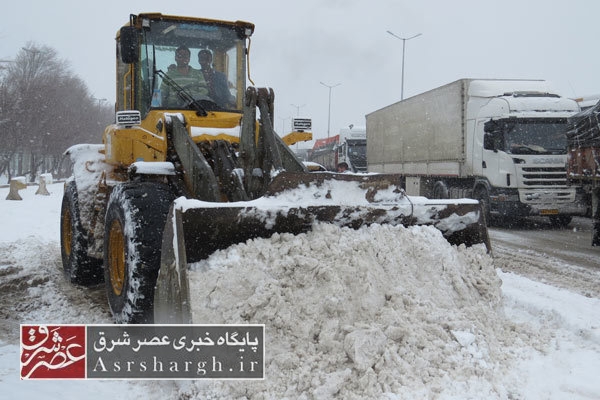 محورهای دماوند باز است/ احتمال انسداد محور هراز وجود دارد/ عوامل مدیریت بحران در آمادهباش هستند