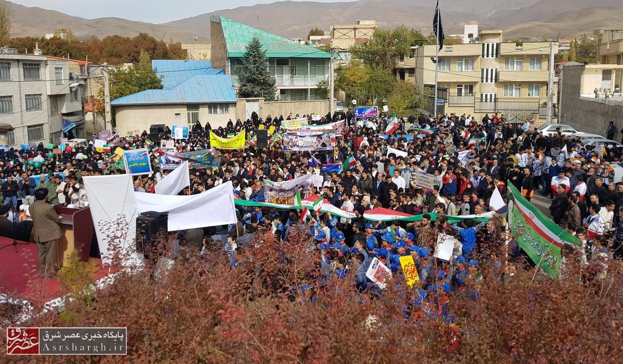 فریاد ایستادگی دانش‌آموزان دماوندی در راهپیمایی ۱۳ آبان/ خروش ملت قهرمان و انقلابی دماوند در روز مبارزه با استکبار+ عکس و فیلم