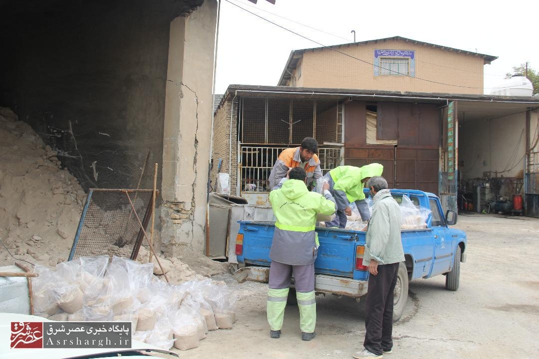ذخیره‌سازی ۱۰۰ تن نمک برای عملیات برف‌روبی در کیلان/ ۸ دستگاه برف‌روب آماده خدمات‌رسانی هستند