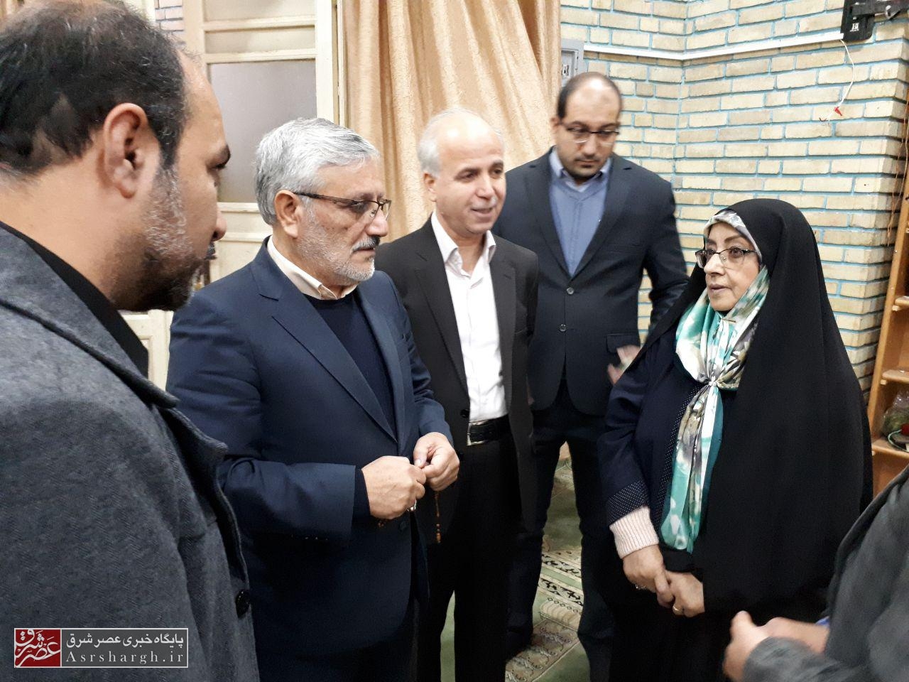 دماوند یکی از گنجینه‌های کتاب و کتابخوانی است/ دماوند به عنوان پایگاه کتابخانه ملی مد نظر قرار گیرد