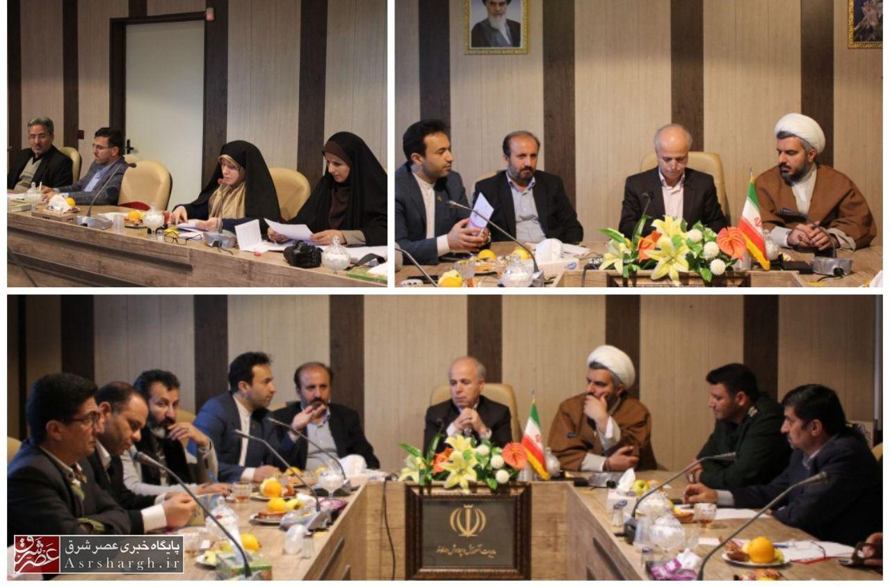 تشکیل کمیته تخصصی برای رفع مشکلات مدارس غیردولتی دماوند/ ساخت ۴۲۰ کلاس درس در دماوند طی ۴ سال/ اعزام ۳۲۵ دانشآموز دماوندی به اردوی راهیان نور