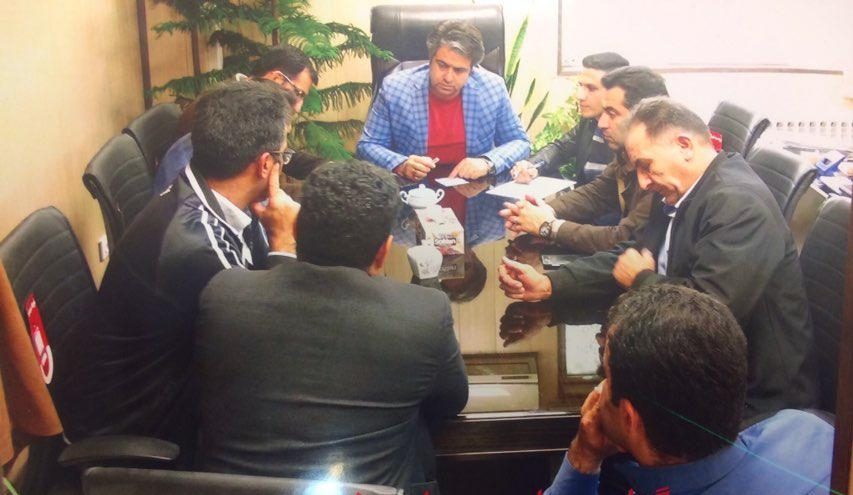 آمادگی شهرداری آبسرد برای مقابله با بحران‌های احتمالی زمستان/ بلوارهای اصلی و مراکز دولتی آبسرد در اولویت برف‌روبی