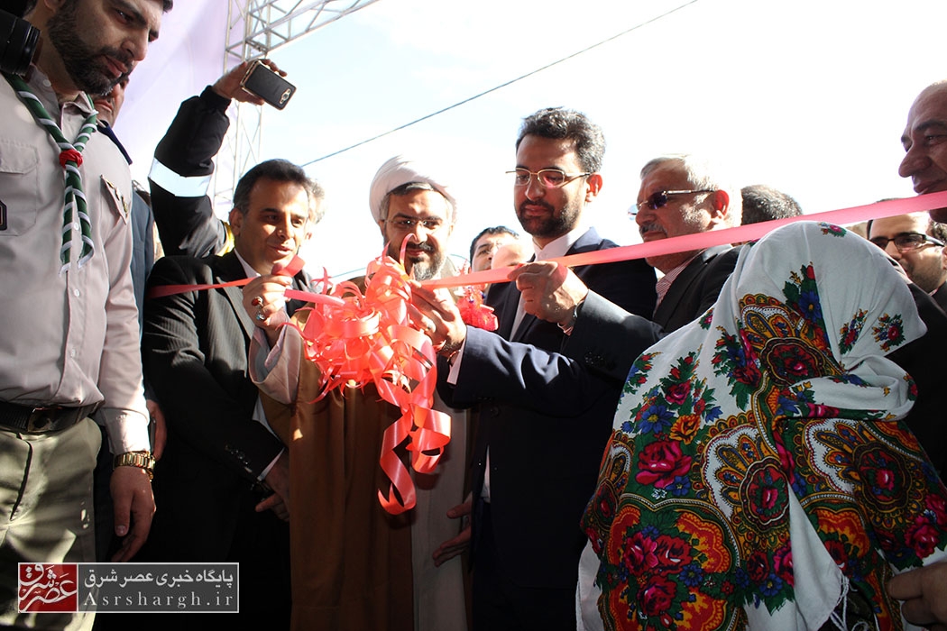 افتتاح نمایشگاه دستاوردهای انقلاب در دماوند/ نرمافزار پخش فیلم و عکس ۳۶۰ درجه رونمایی شد