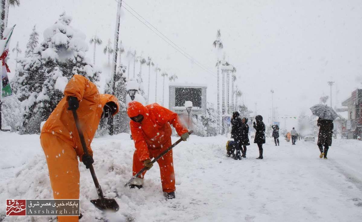 بررسی ۱۷ مورد شیرآلات خطوط انتقال و مخازن در شهر دماوند/ ۶۰ درصد از چاههای آب در پی قطع برق از دسترس خارج شده بودند/ شهروندان باز گذاشتن شیر آب جداً خودداری کنند