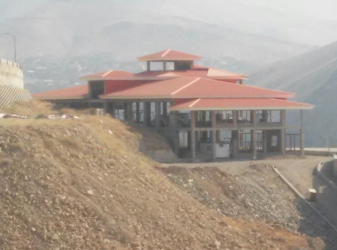 ماجرای کتابخانه نیمه‌کاره دماوند/ خَیّر: چرا نگذاشتید برایتان کتابخانه بسازم؟