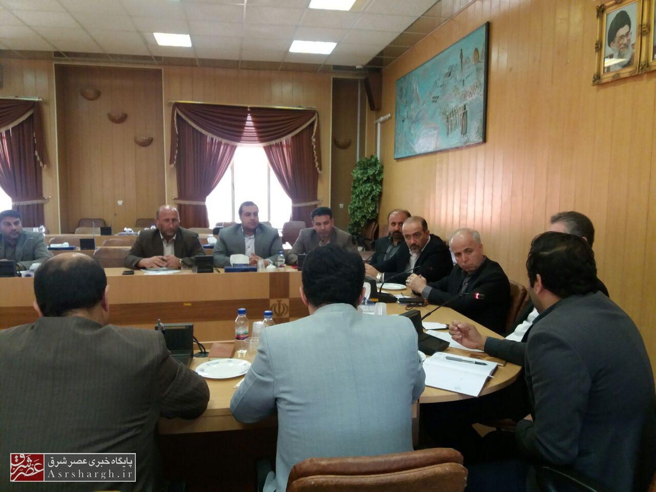 اجرای طرح استقبال از نوروز در رودهن/ برپایی سفرههفتسین مقابل پارک رودهن