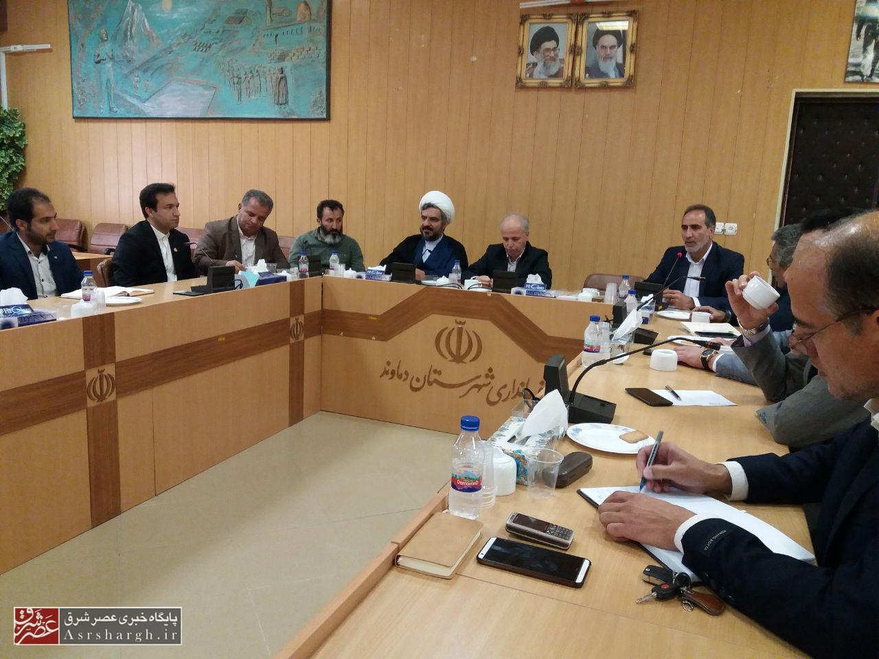 تریبون عمومی را در اختیار جوانان قرار میدهیم/ مساجد در سال ۹۸ جوانسازی شوند