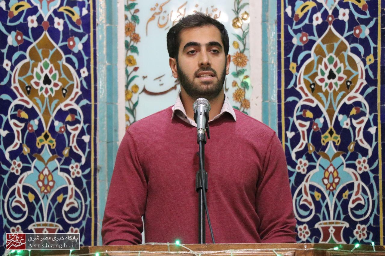 بی‌توجهی مسؤولان را به مذبح مطالبات خود می‌بریم/ ایده‌های جوانان راهگشای مشکلات است