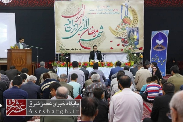 شب قرآنی در دشتمزار دماوند/ تقدیر از ۵۰ سال زحمات معلم قرآن + عکس