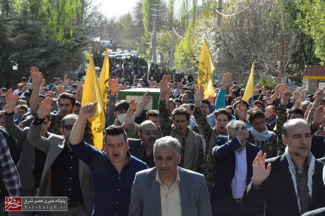 تشییع پیکر شهید مدافع حرم «غلام رسولی» در آیینه‌ورزان + تصاویر