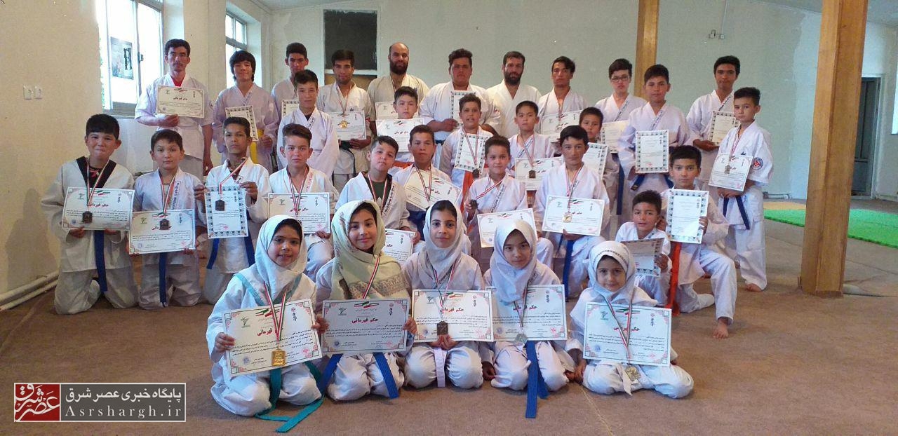 درخشش کاراته‌کاهای آینه‌ورزان با کسب ۱۹ نشان رنگی در استان تهران