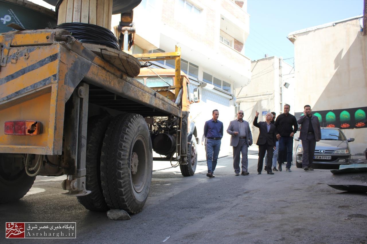 اجرای طرح جهادی تبدیل کابلهای سیمی به خودنگهدار در دماوند+ تصاویر