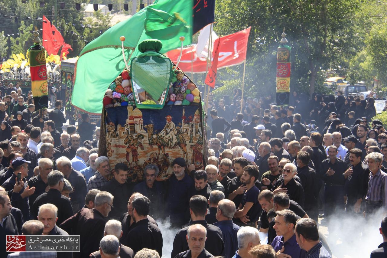 نخل‌گردانی؛ سنت کهن سوگواری اباعبدالله (ع) در کیلان+ فیلم و عکس