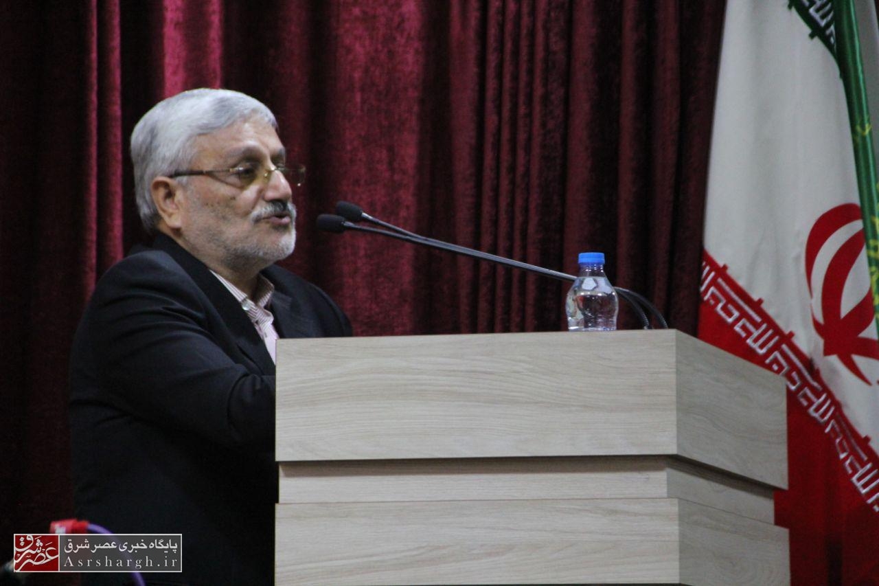 میدانی با المان عسل در شهرستان دماوند احداث شود/ وجود ۱۵۰ مغازه عسل فروشی در دماوند