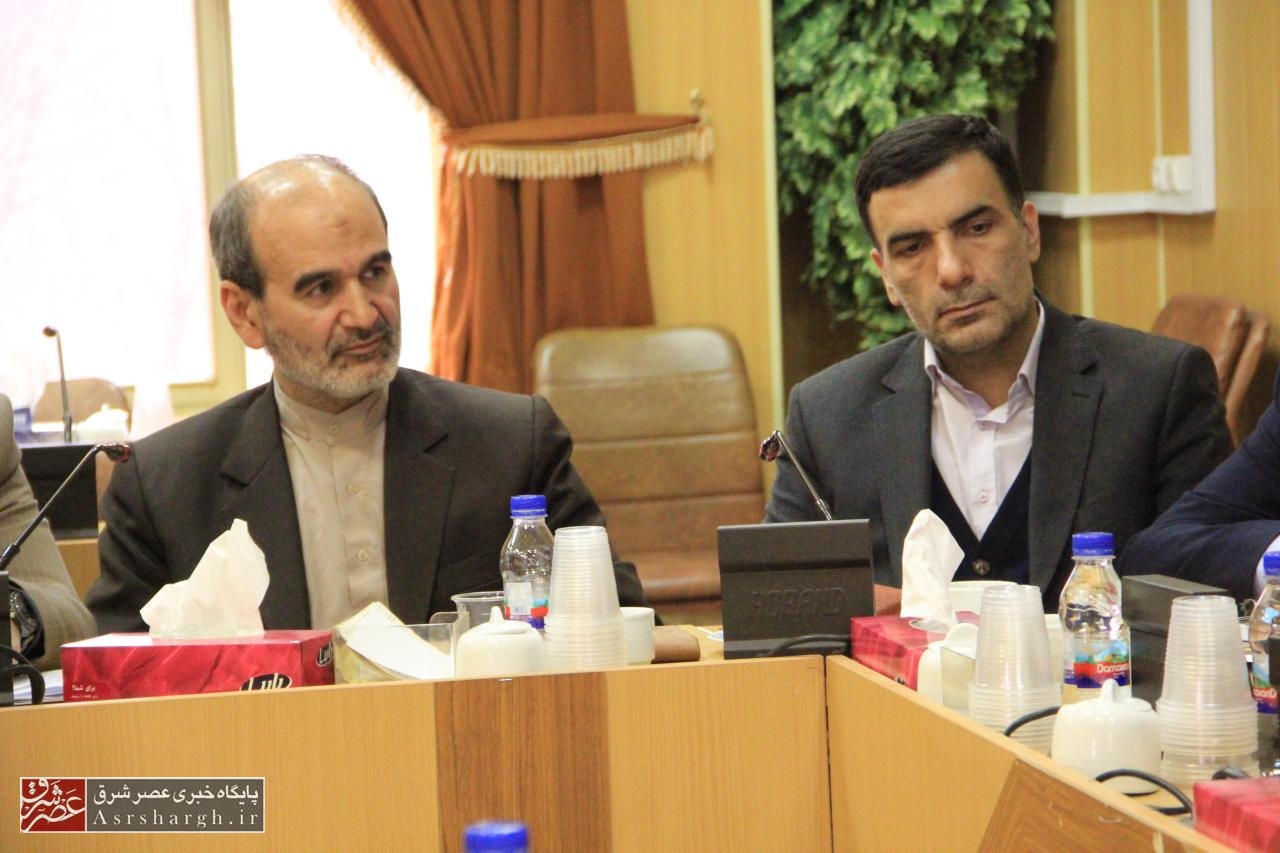 استفاده از القاب و عناوین علمی غیرواقع در تبلیغات انتخابات جرم است