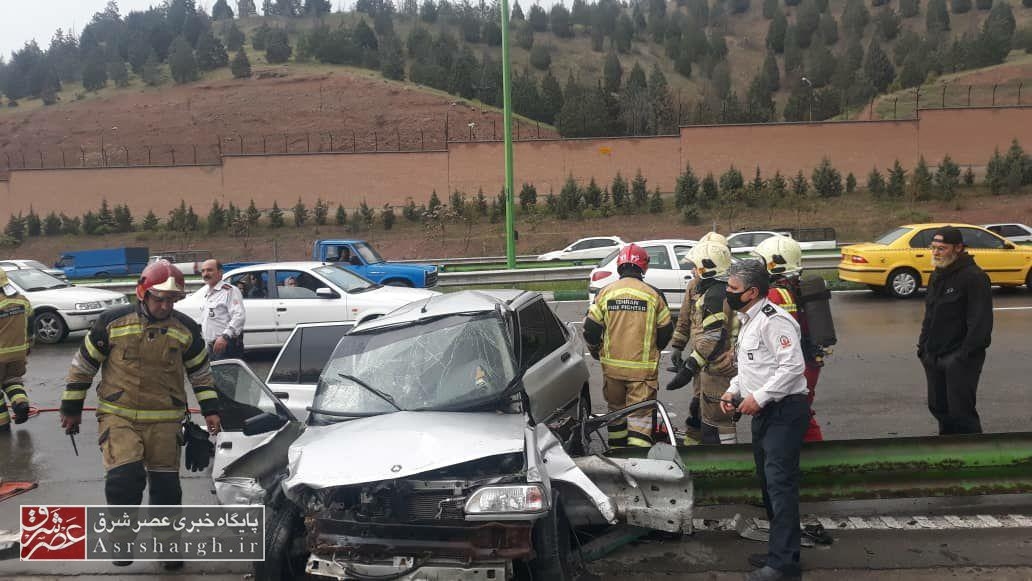 تصادف پراید در محور غرب به شرق جاده دماوند+تصاویر