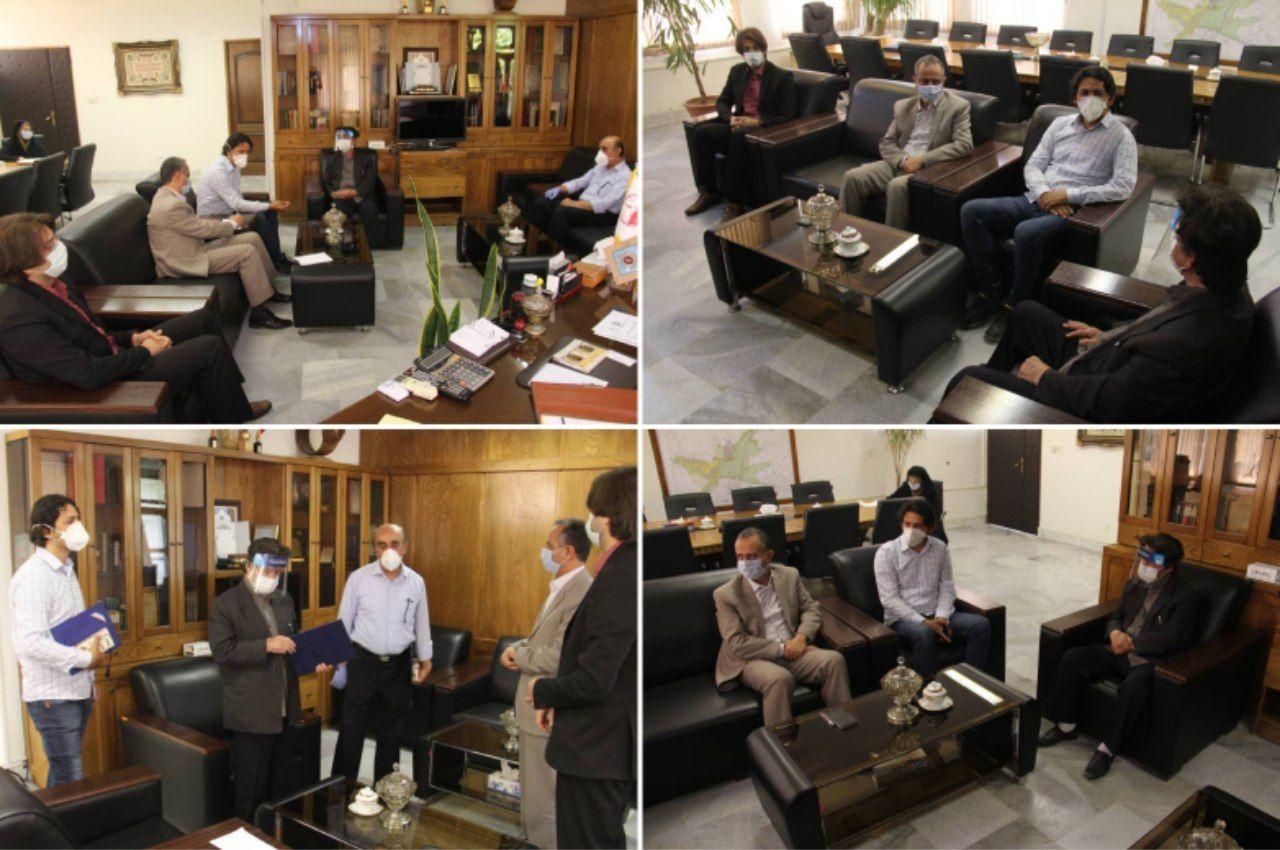 تقدیر از پیشکسوتان انجمن ادبی شهرستان دماوند+ تصاویر