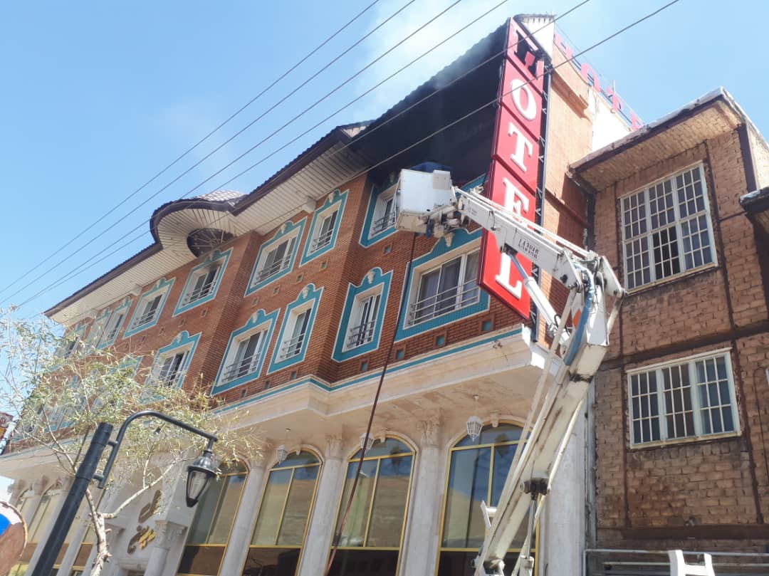 آتش‌سوزی هتل زرین دماوند مهار شد+ تصاویر