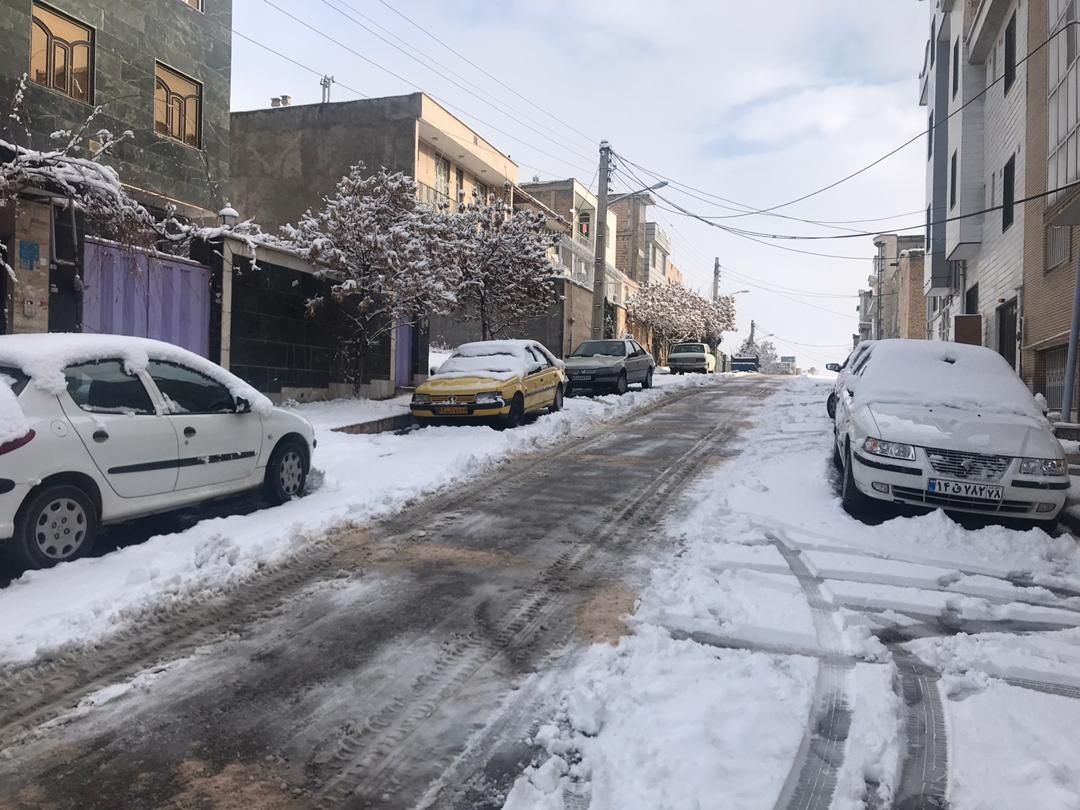 علت عدم برف‌روبی یک کوچه در شهر دماوند چه بود؟